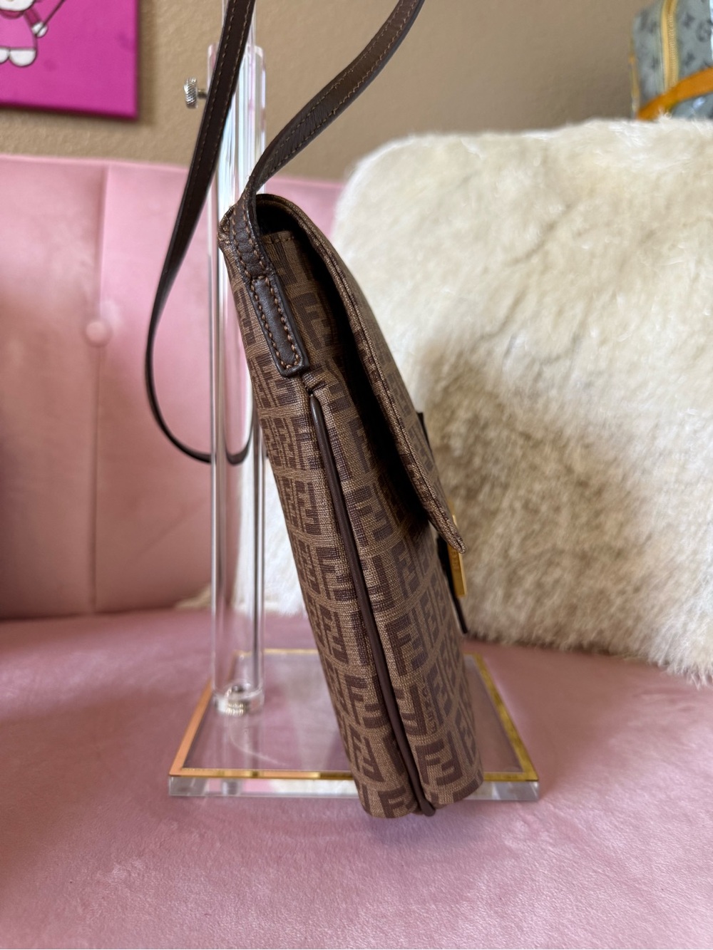💯AUTH FENDI Brown Zucchino Spalmati Crossbody Bag with Gold-Tone FF Buckle - Picture 5 of 16